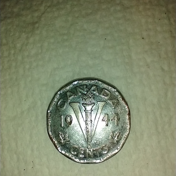 1944 Canadian tombac George 6 victory nickel - Picture 1 of 2